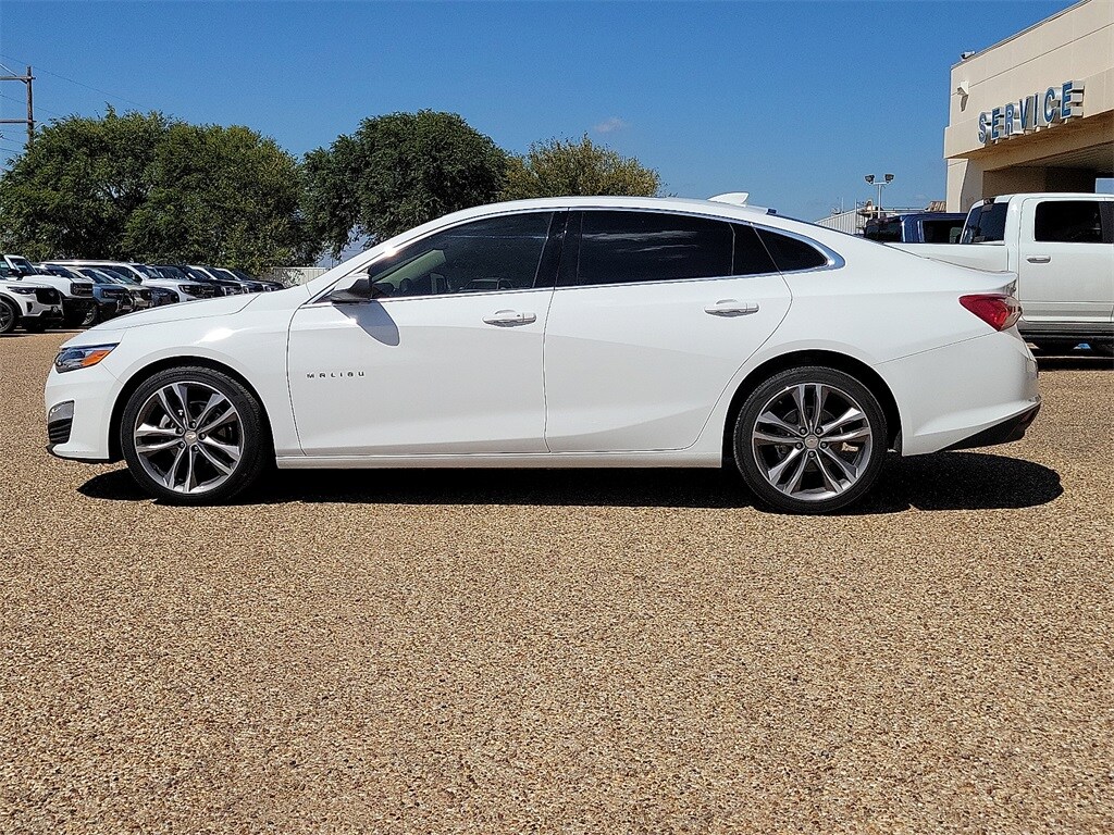 2024 Chevrolet Malibu Premier 2LT photo 2