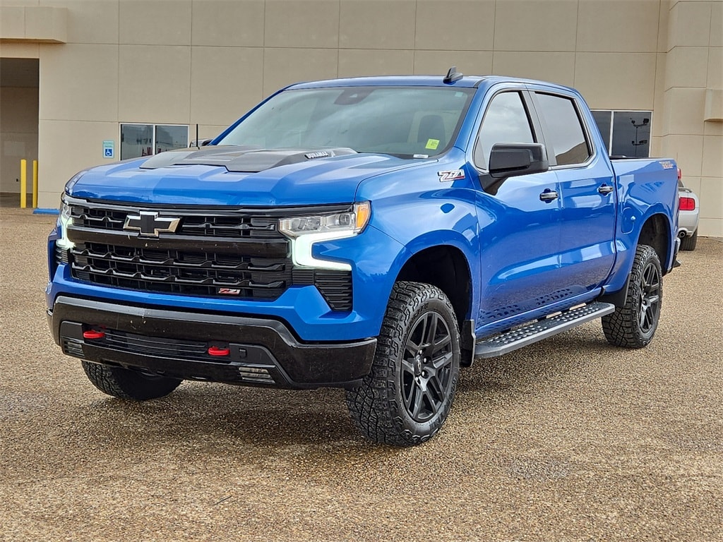 Used 2023 Chevrolet Silverado 1500 LT Trail Boss with VIN 3GCUDFE83PG270031 for sale in Brownfield, TX