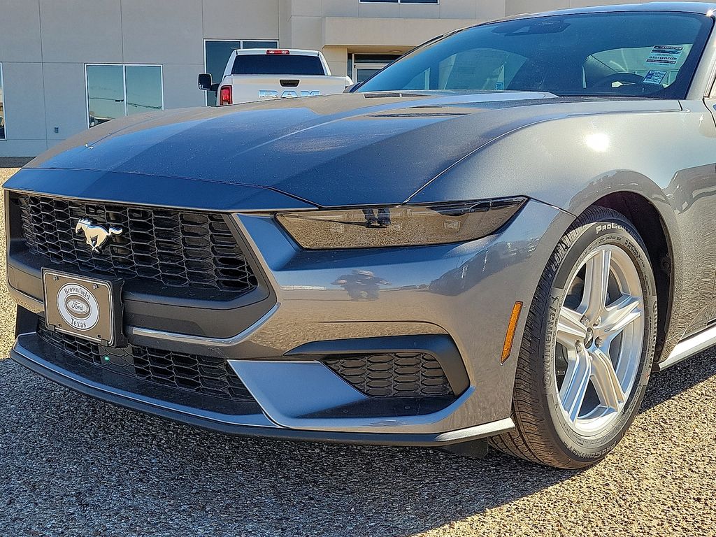 2026 Ford Mustang EcoBoost Fastback - Photo 13