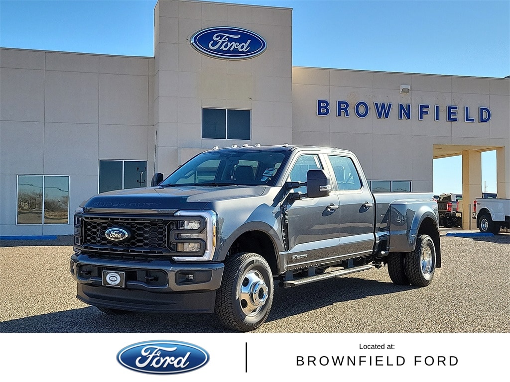 2026 Ford F-350 Super Duty XL's photo