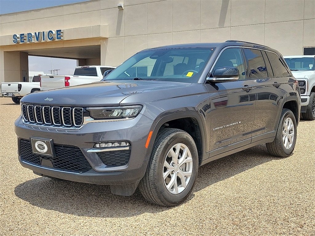 Used 2023 Jeep Grand Cherokee Limited with VIN 1C4RJGBG5P8723457 for sale in Brownfield, TX