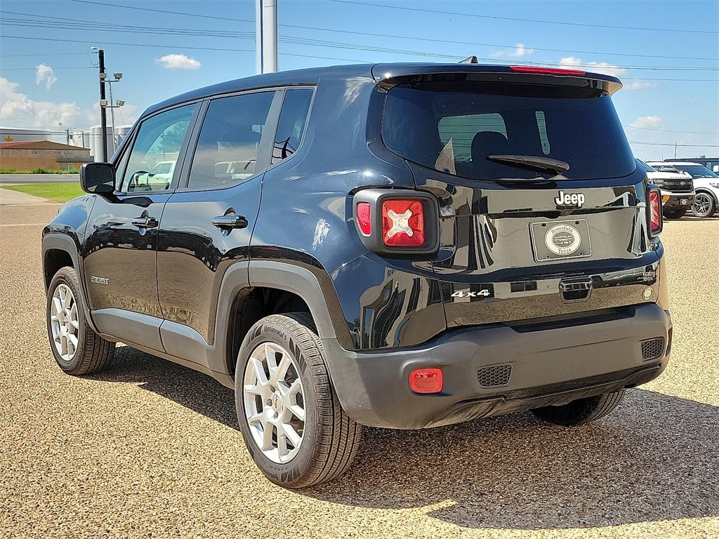 Used 2023 Jeep Renegade Latitude SUV