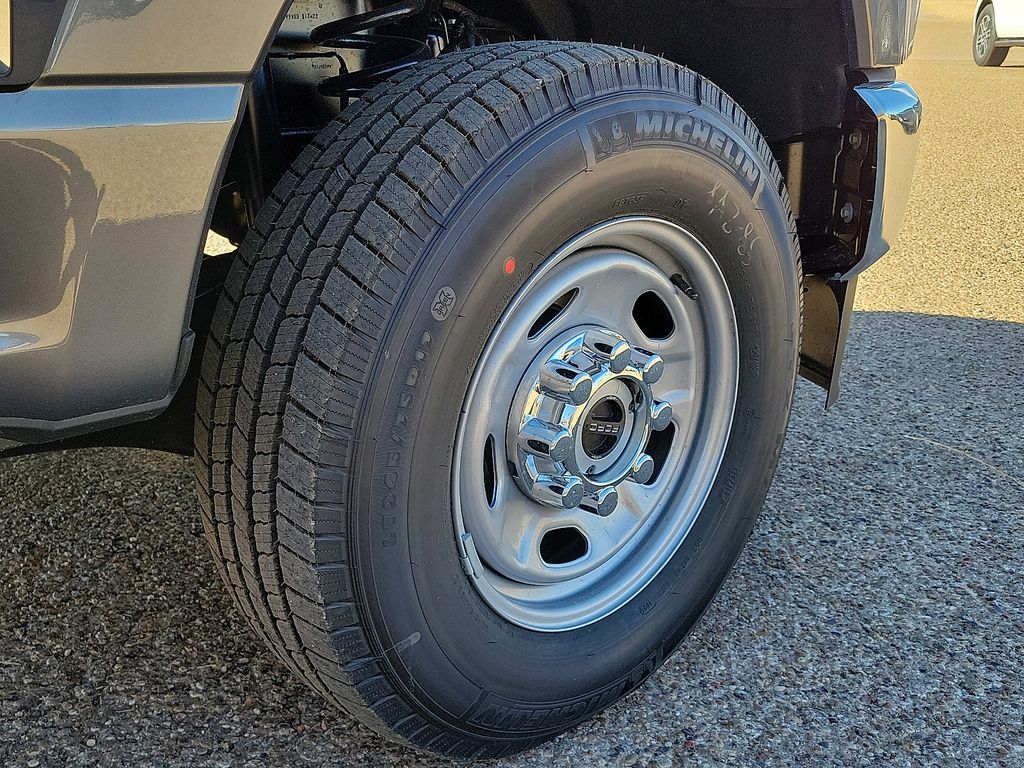 2026 Ford F-350 Super Duty XL - Photo 15