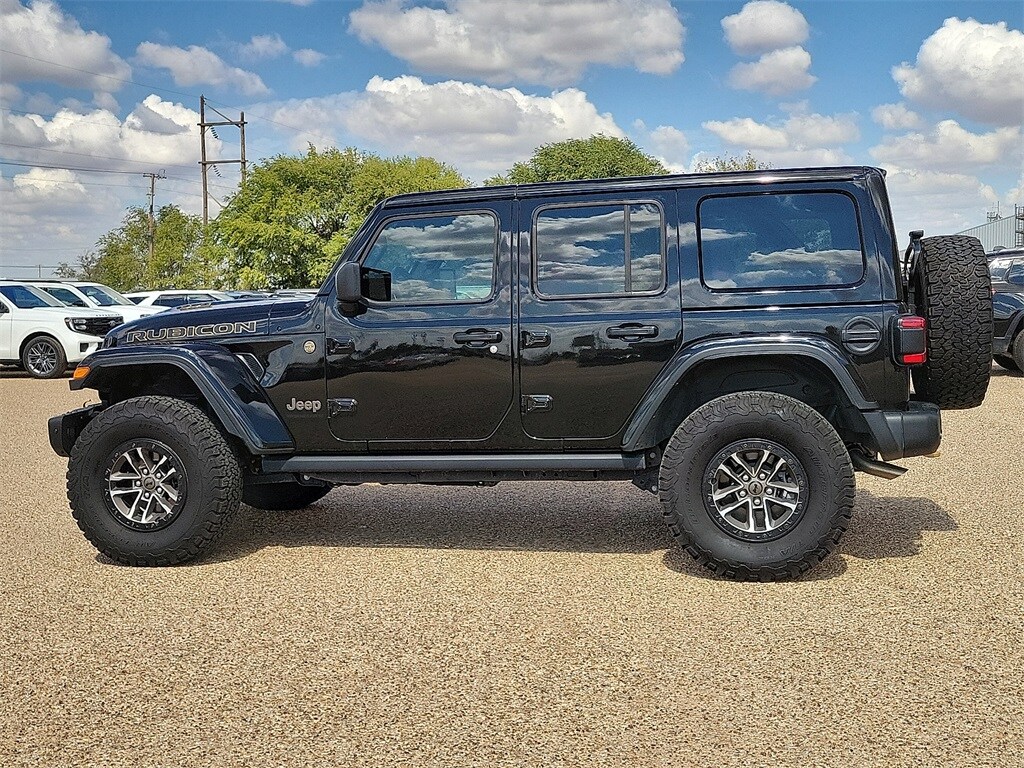 2024 Jeep Wrangler Rubicon 392 photo 3