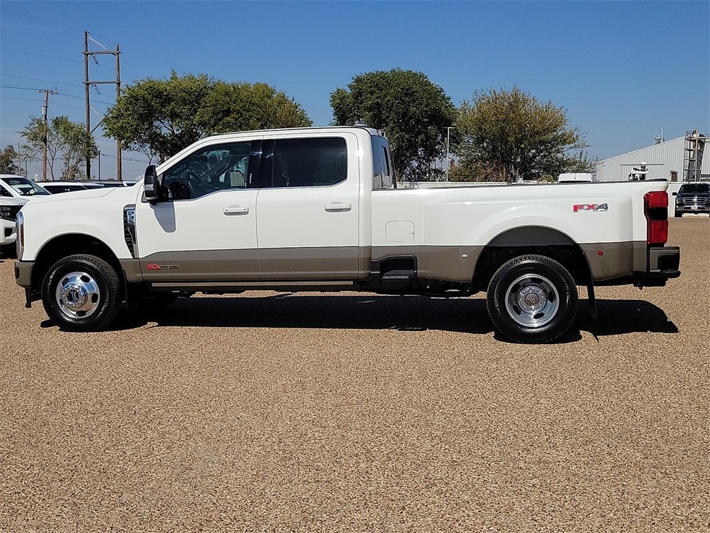 New 2026 Ford F-350 F-350 King Ranch Truck Crew Cab