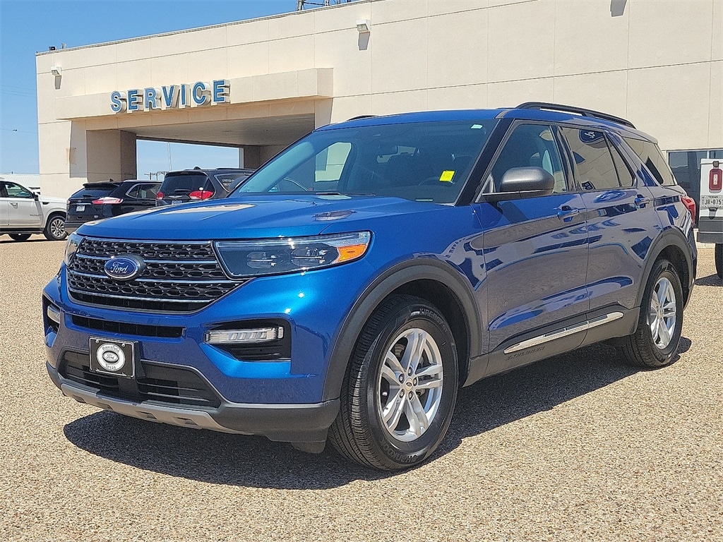 Used 2022 Ford Explorer XLT with VIN 1FMSK7DH1NGA68717 for sale in Brownfield, TX