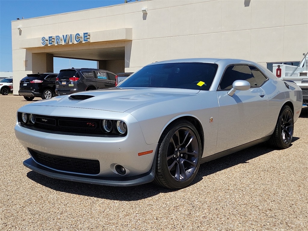Used 2022 Dodge Challenger R/T with VIN 2C3CDZFJ8NH175531 for sale in Brownfield, TX