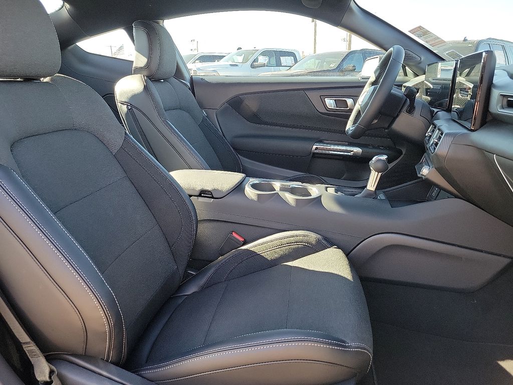 2026 Ford Mustang EcoBoost Fastback - Photo 24