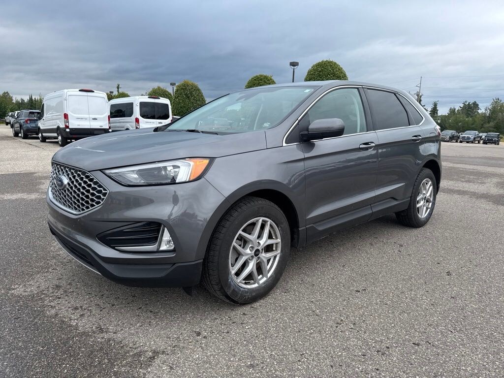 Used 2024 Ford Edge SEL SUV