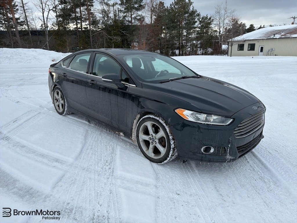 Used 2014 Ford Fusion SE Sedan