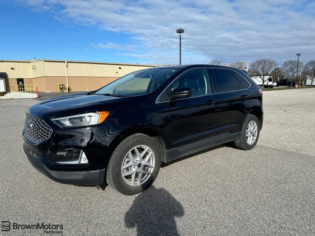 Used 2024 Ford Edge SEL SUV