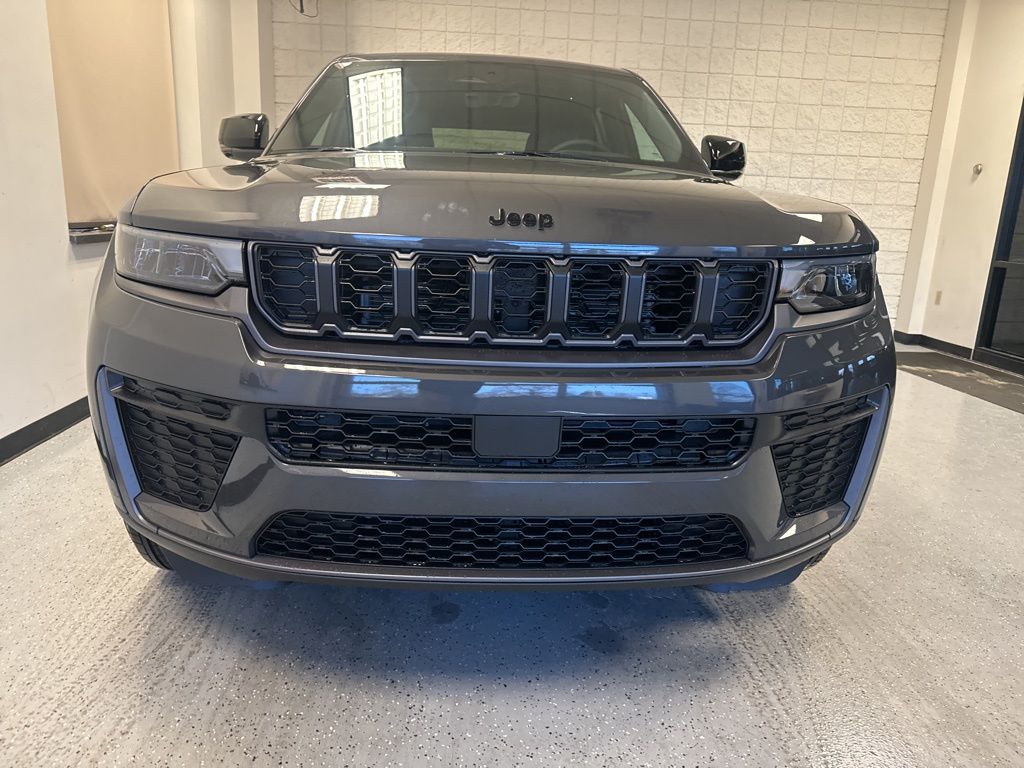 2026 Jeep Grand Cherokee Laredo - Photo 10