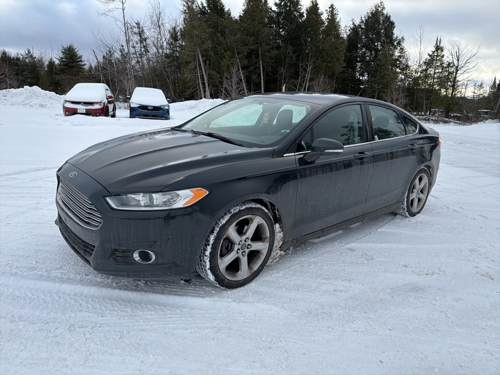Used 2014 Ford Fusion SE Sedan