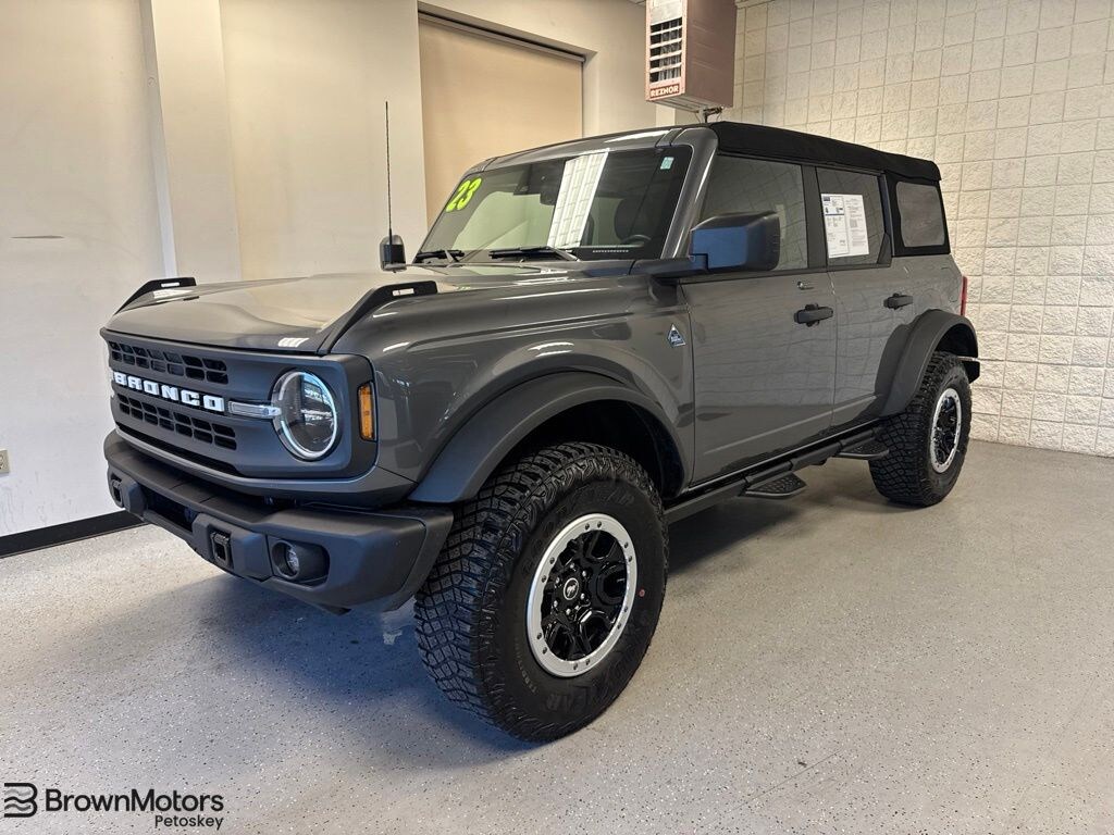 Used 2023 Ford Bronco Black Diamond SUV