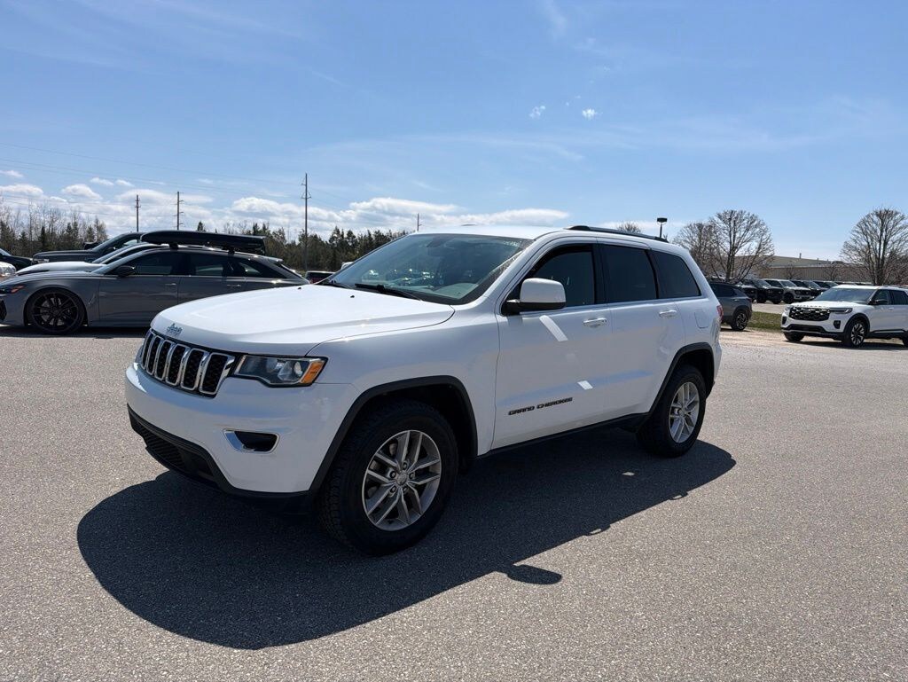 Used 2018 Jeep Grand Cherokee Laredo SUV
