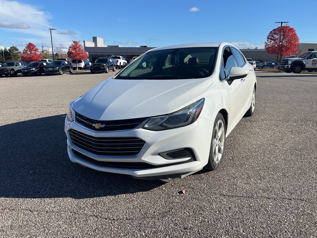 Used 2018 Chevrolet Cruze Premier with VIN 1G1BF5SM0J7121455 for sale in Petoskey, MI