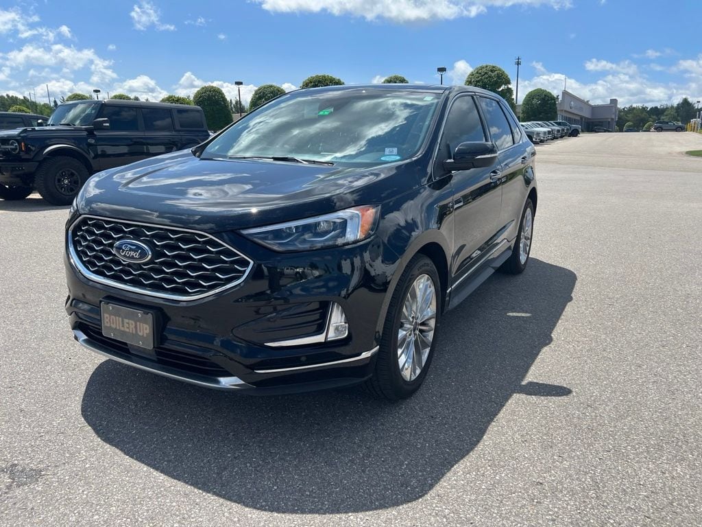 Used 2024 Ford Edge Titanium SUV