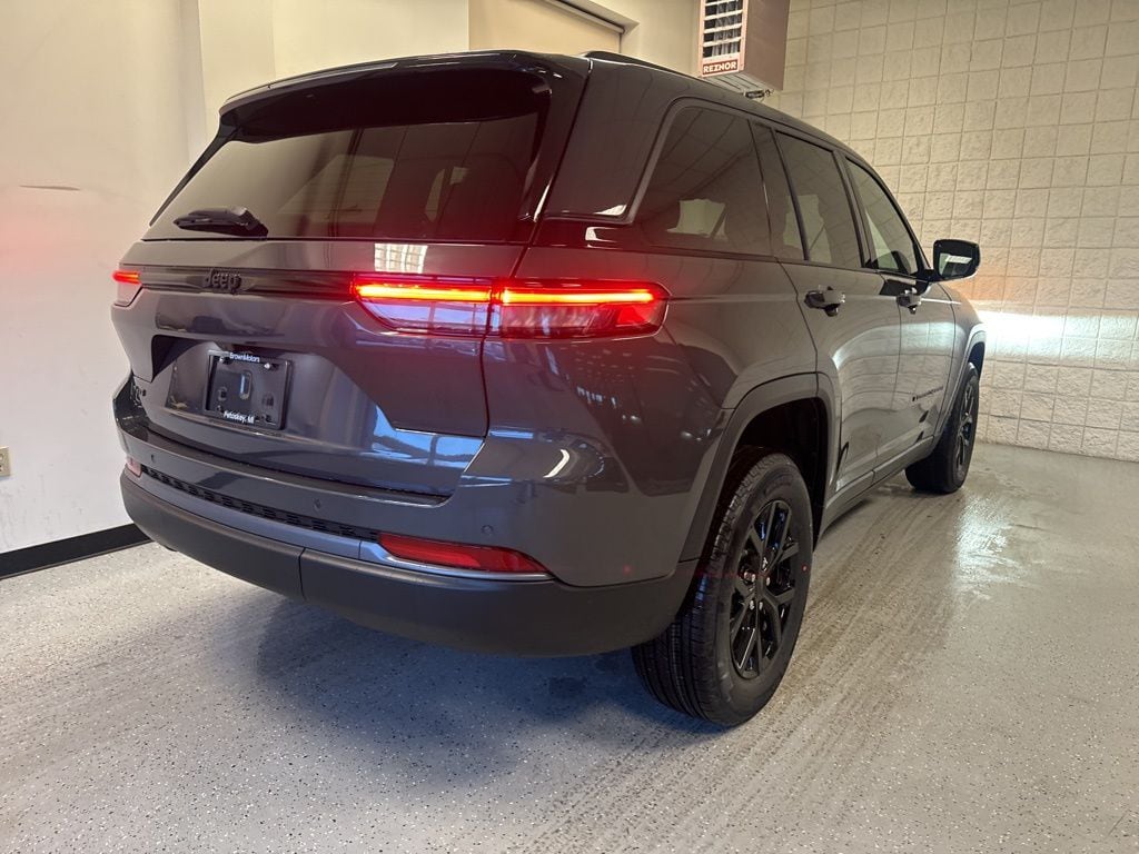 2026 Jeep Grand Cherokee Laredo - Photo 20