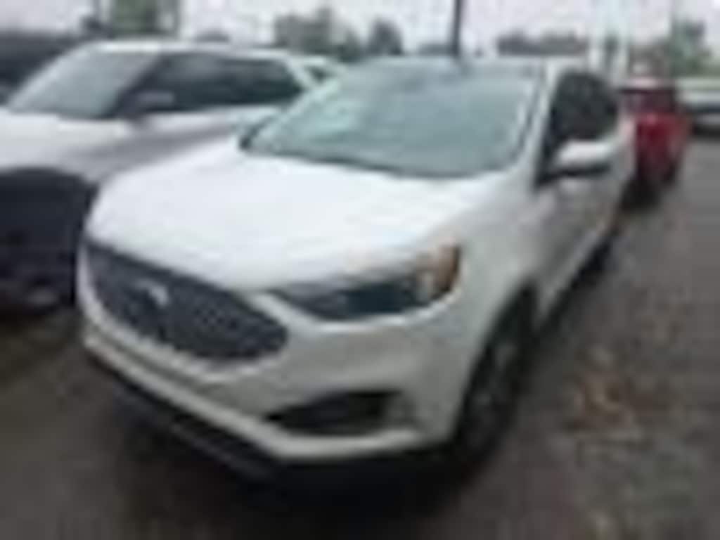 Used 2024 Ford Edge SEL SUV