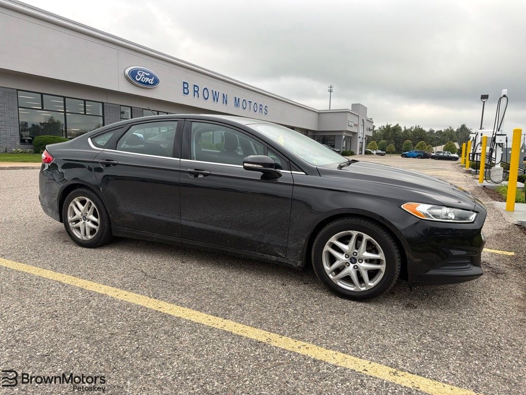 Used 2013 Ford Fusion SE Sedan