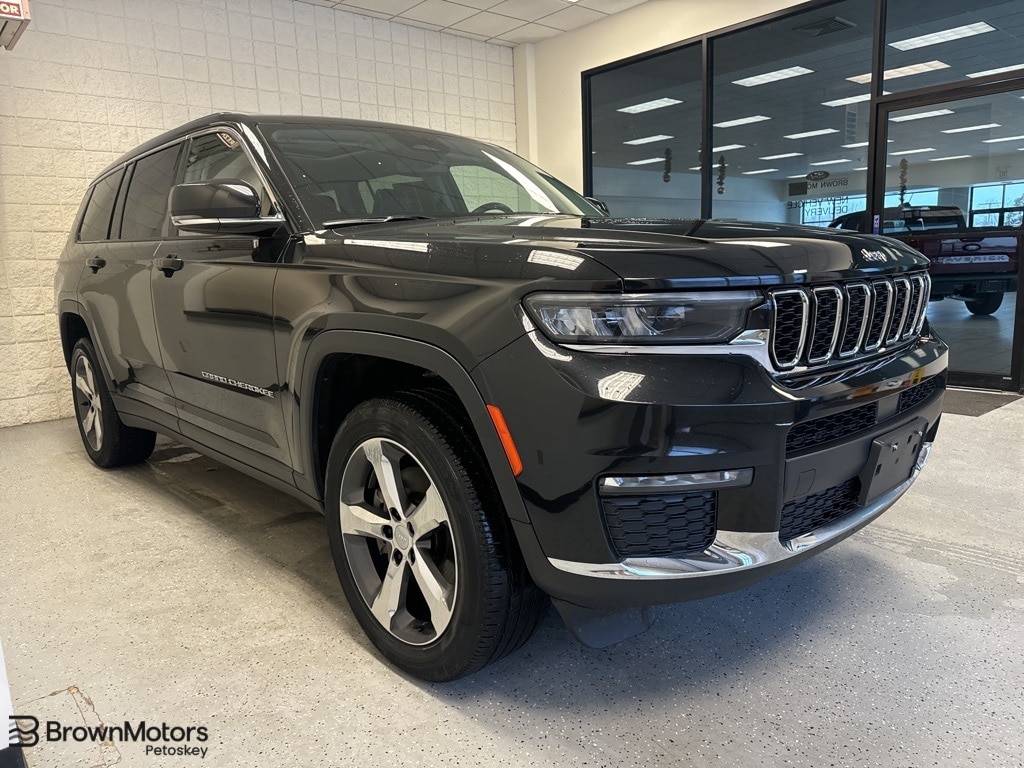 2022 Jeep Grand Cherokee L Limited's photo