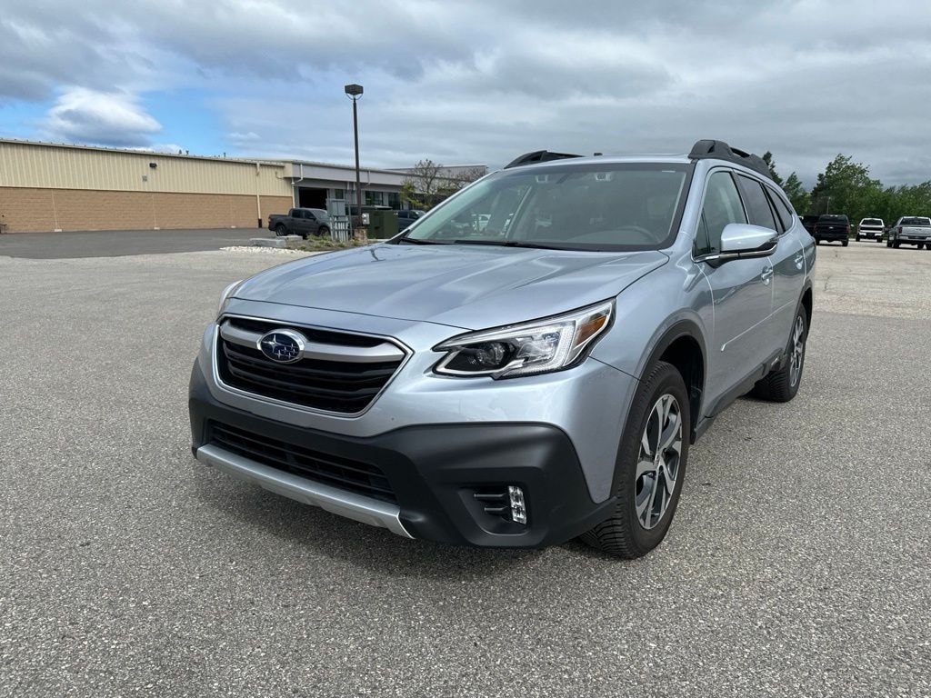 Used 2022 Subaru Outback Limited SUV