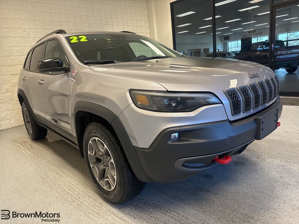 Used 2022 Jeep Cherokee Trailhawk SUV