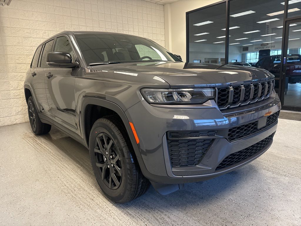 2026 Jeep Grand Cherokee Laredo - Photo 7