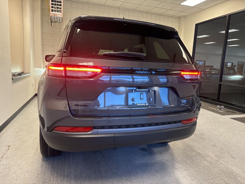 2026 Jeep Grand Cherokee Laredo - Photo 17
