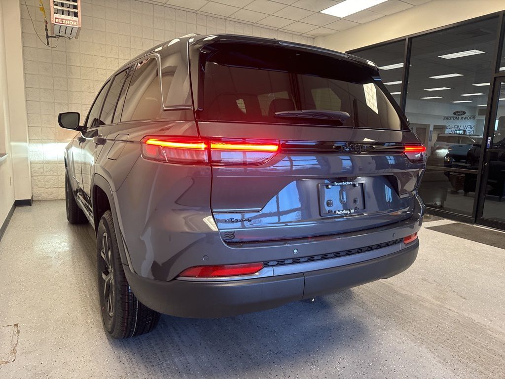 2026 Jeep Grand Cherokee Laredo - Photo 16