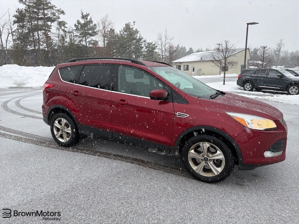 Used 2016 Ford Escape SE SUV
