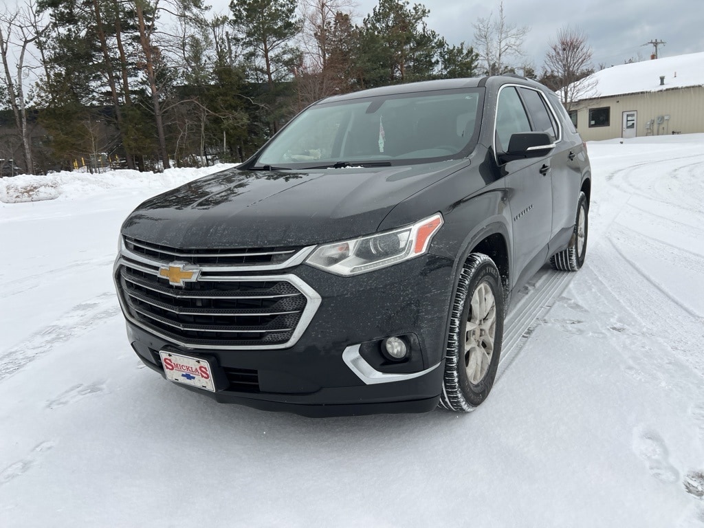 Used 2018 Chevrolet Traverse 1LT with VIN 1GNEVGKW5JJ203504 for sale in Petoskey, MI