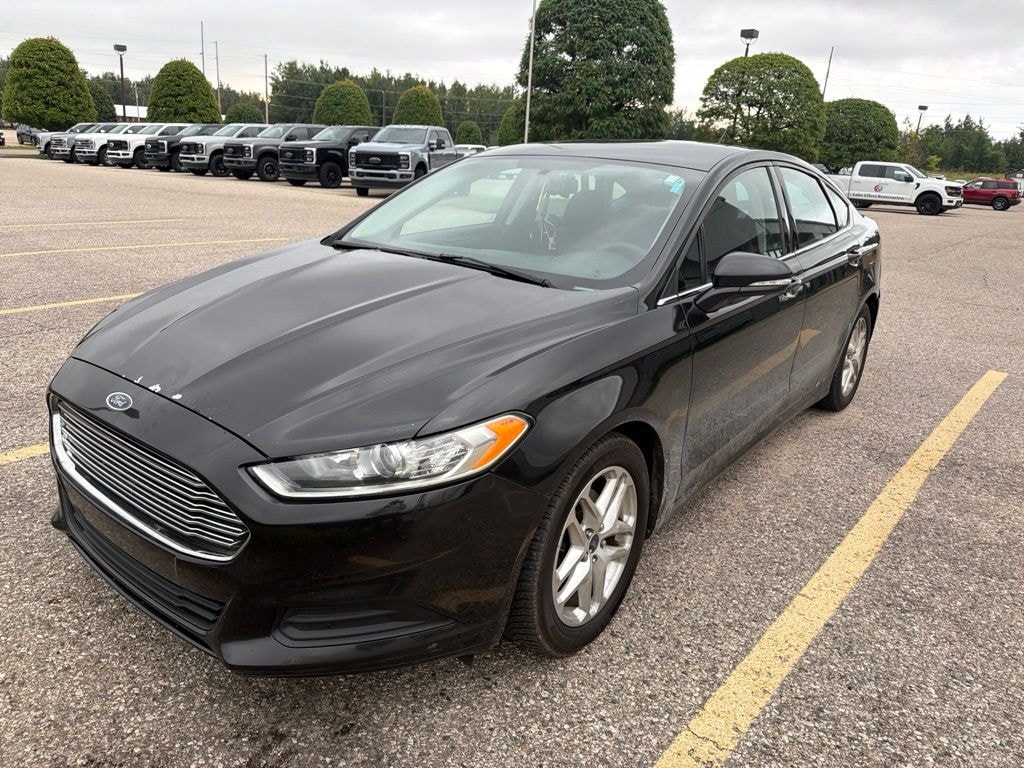 Used 2013 Ford Fusion SE Sedan