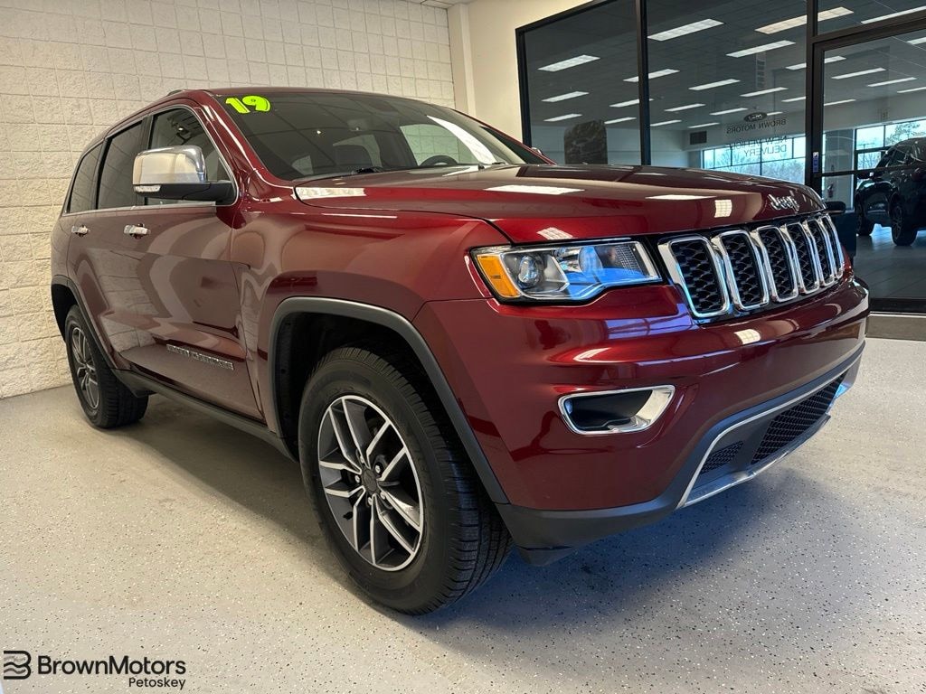 Used 2019 Jeep Grand Cherokee Limited SUV