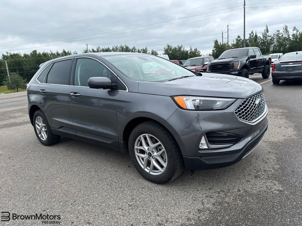 Used 2024 Ford Edge SEL SUV