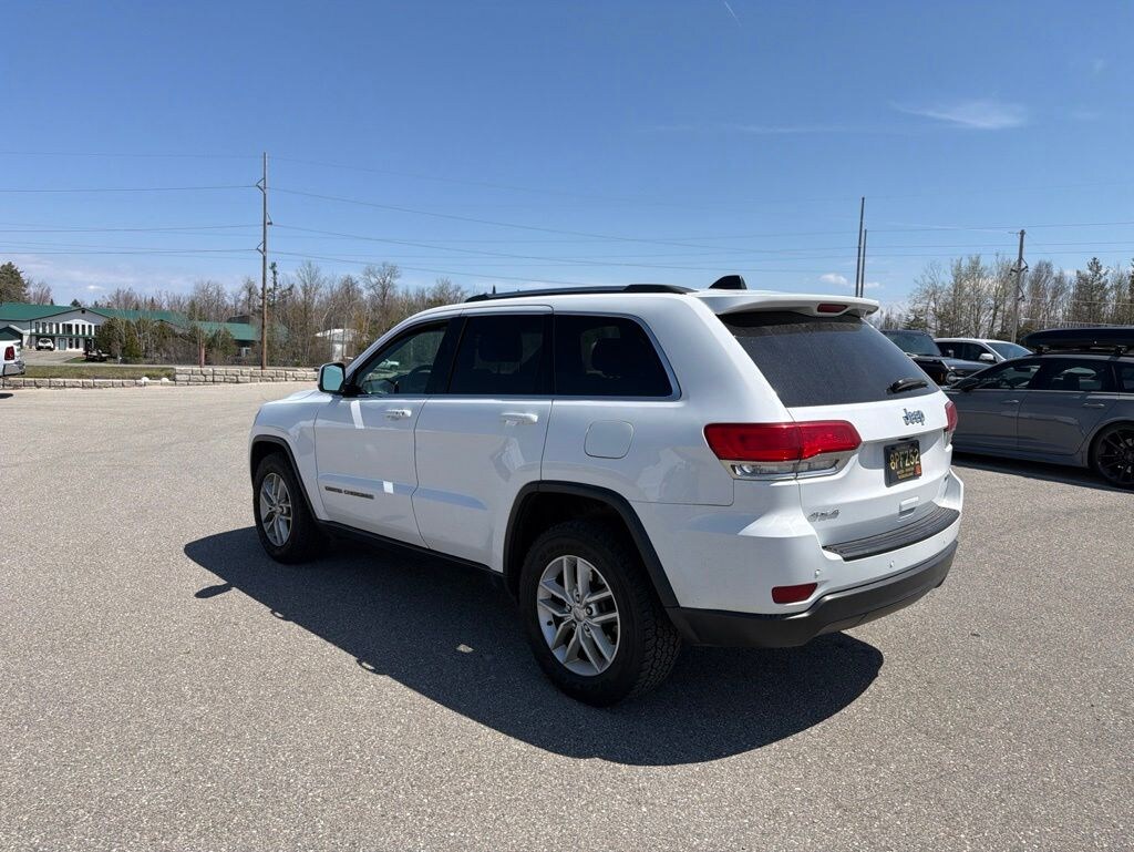 Used 2018 Jeep Grand Cherokee Laredo SUV