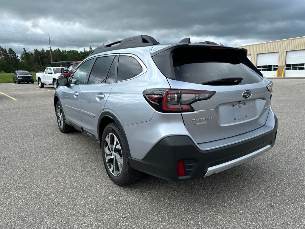 Used 2022 Subaru Outback Limited SUV