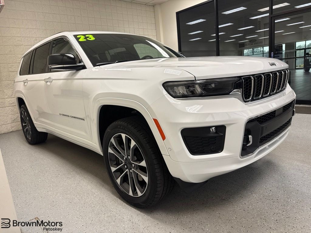 Used 2023 Jeep Grand Cherokee L Overland SUV