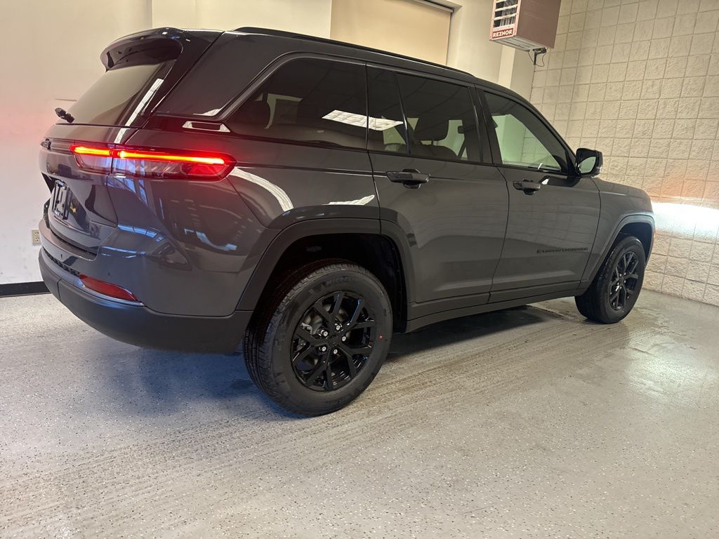 2026 Jeep Grand Cherokee Laredo - Photo 21