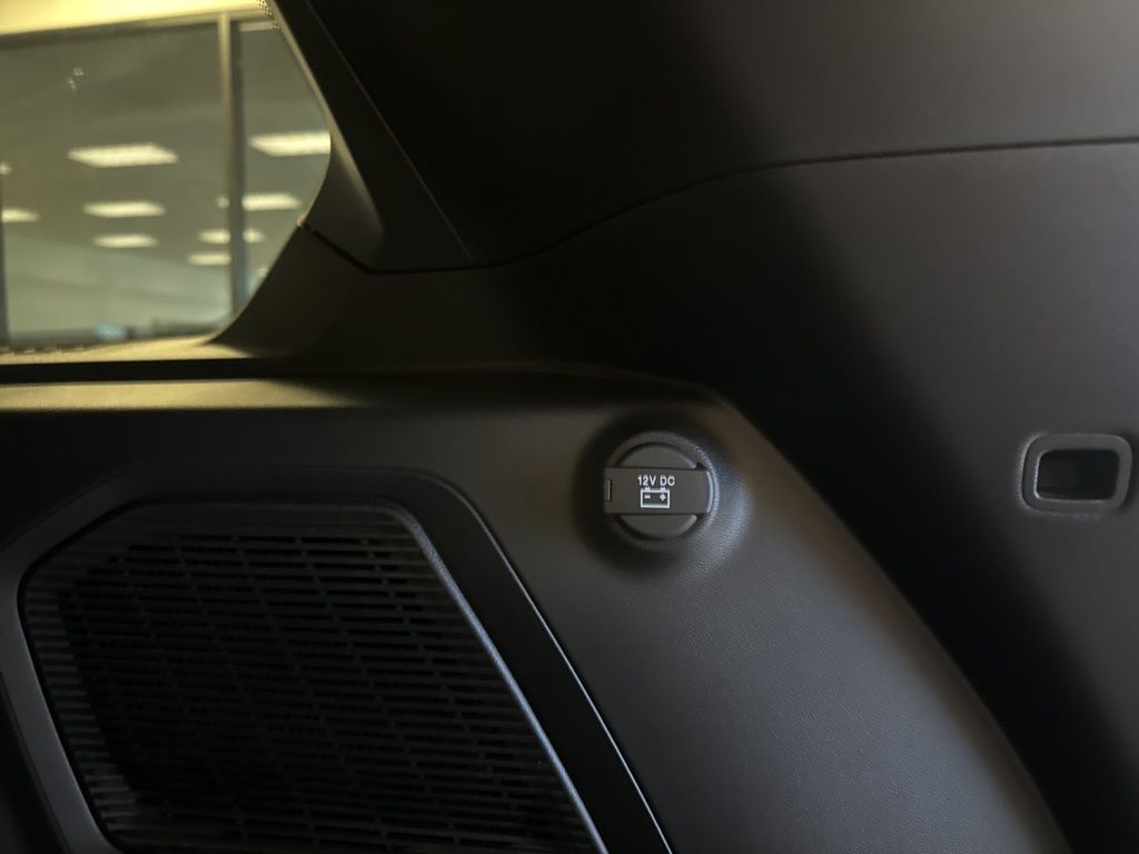 2026 Jeep Cherokee Limited - Photo 43
