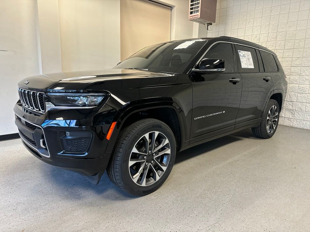 Used 2023 Jeep Grand Cherokee L Overland SUV