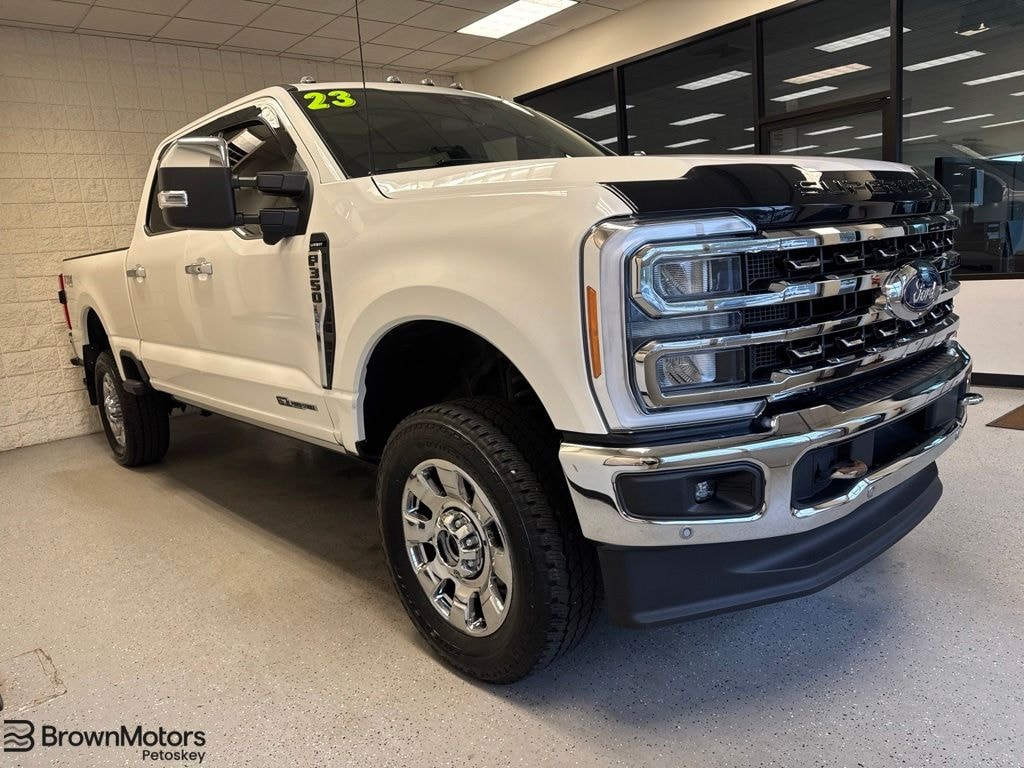 Used 2023 Ford F-350SD Lariat Truck