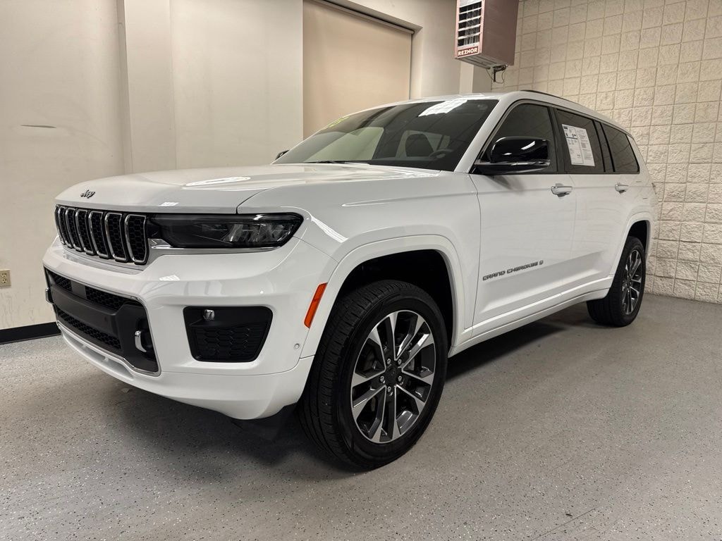 Used 2023 Jeep Grand Cherokee L Overland SUV