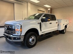 2026 Ford F-350 Chassis Truck Crew Cab