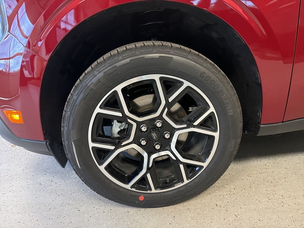 New 2026 Ford Maverick Lariat Truck SuperCrew