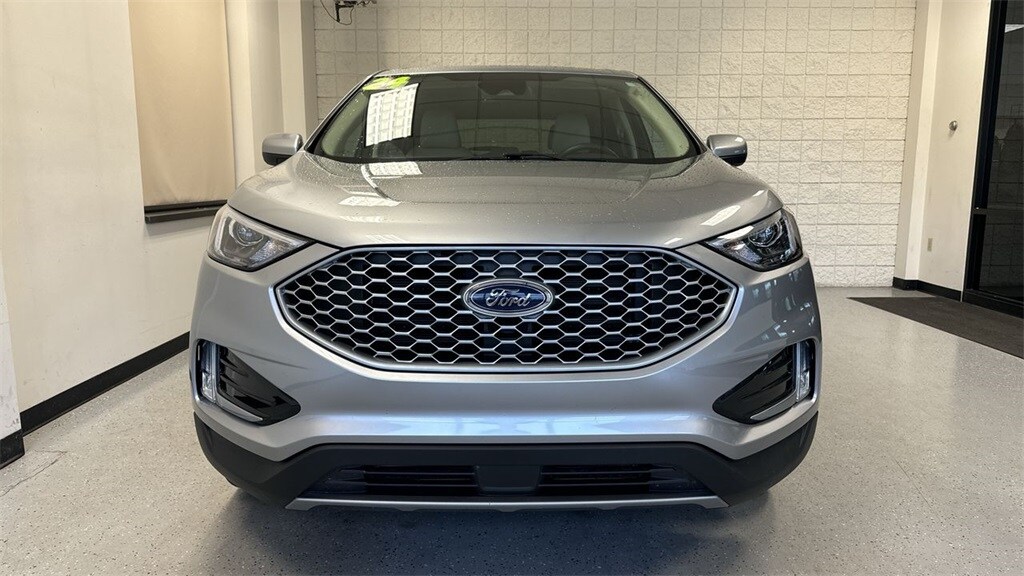 2024 Ford Edge SEL photo 4