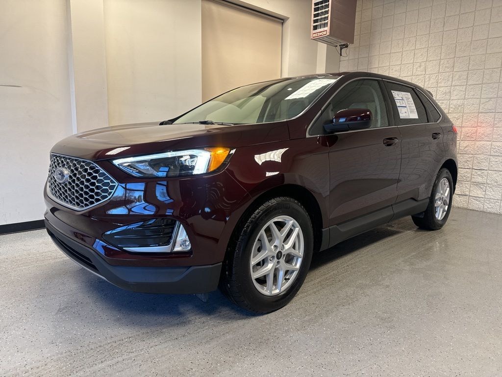 Certified 2024 Ford Edge SUV