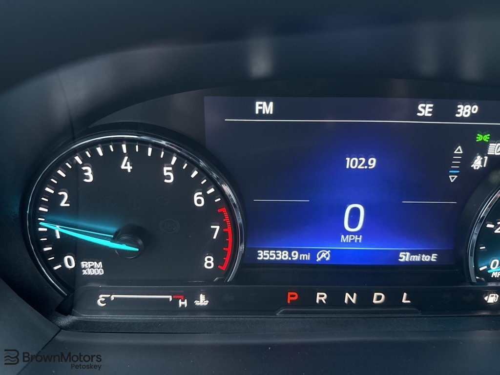 2023 Ford Explorer XLT's photo