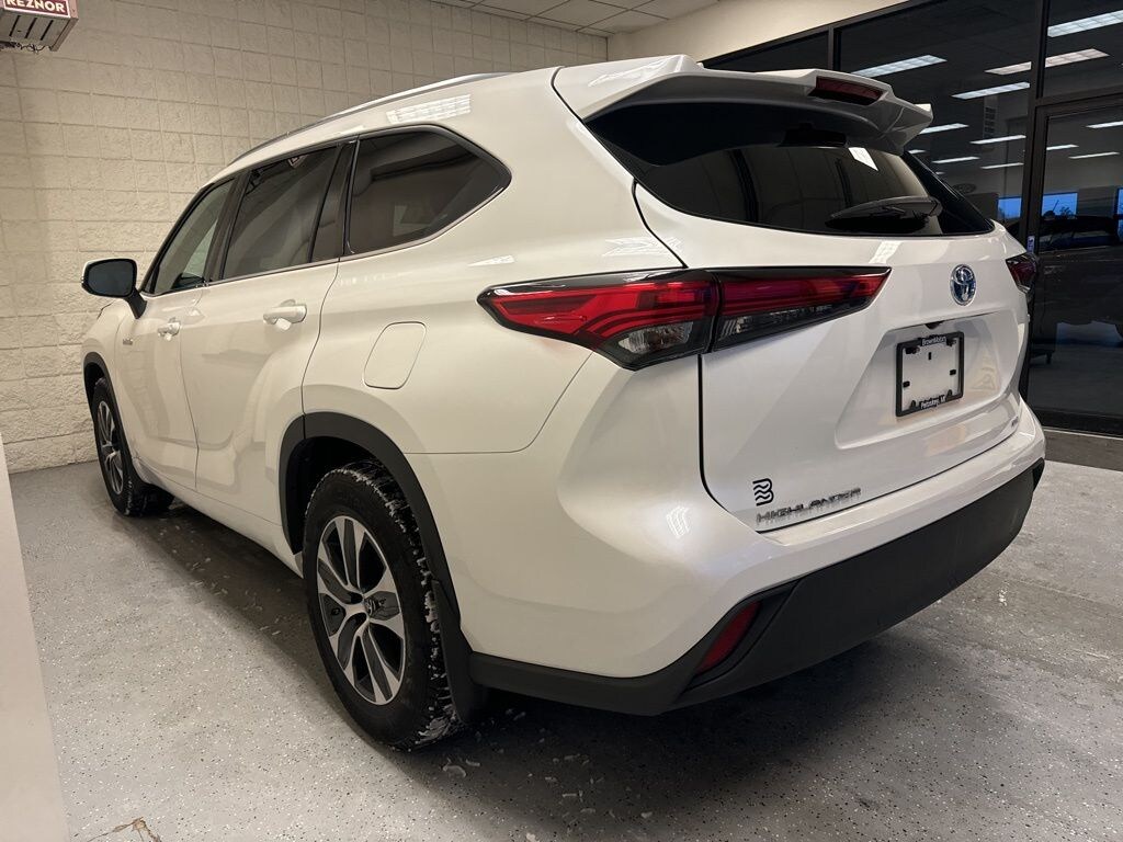 Certified 2020 Toyota Highlander Hybrid XLE SUV