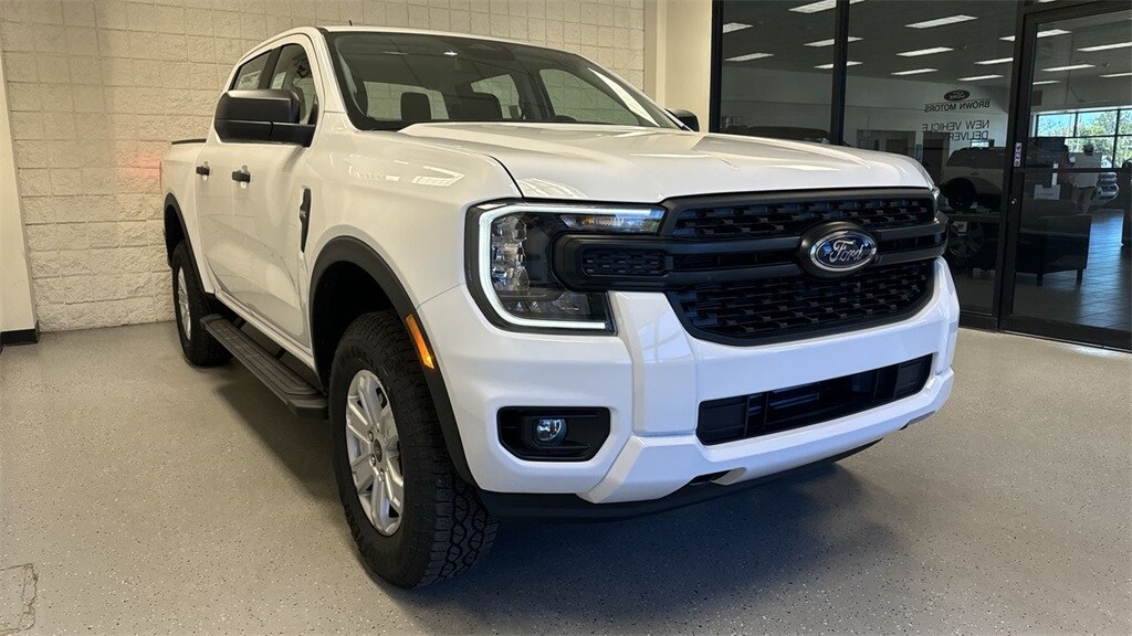 2025 Ford Ranger XL photo 2
